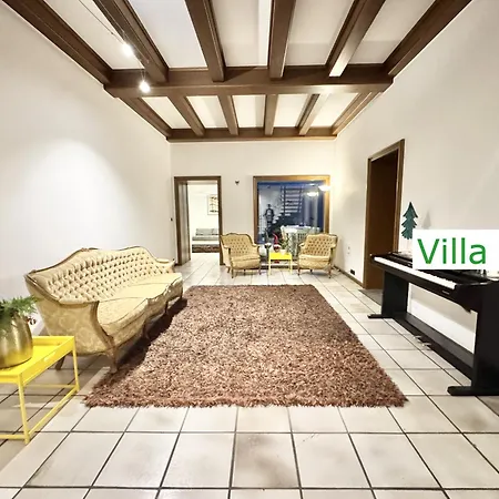 Emg Kempen, In Alleinlage Nah Duesseldorf Und Venlo Mit Pool Und Garten Fuer Familien Gruppen Bis 22 Personen *