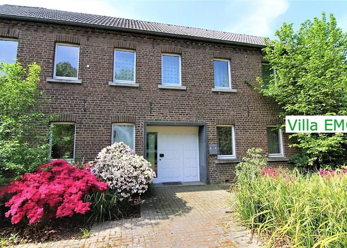 Villa Emg Kempen, In Alleinlage Nah Duesseldorf Und Venlo Mit Pool Und Garten Fuer Familien Gruppen Bis 22 Personen Tönisvorst