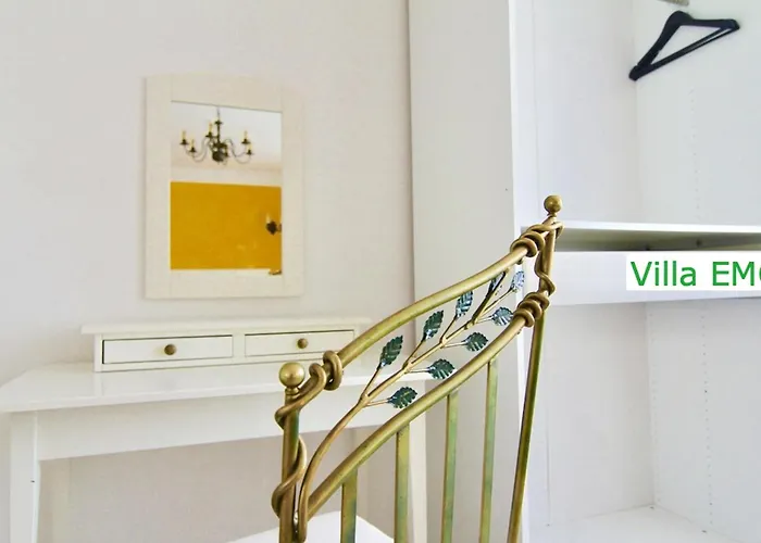 Emg Kempen, In Alleinlage Nah Duesseldorf Und Venlo Mit Pool Und Garten Fuer Familien Gruppen Bis 22 Personen Villa *