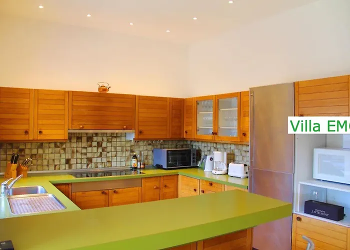 Villa Emg Kempen, In Alleinlage Nah Duesseldorf Und Venlo Mit Pool Und Garten Fuer Familien Gruppen Bis 22 Personen Tönisvorst