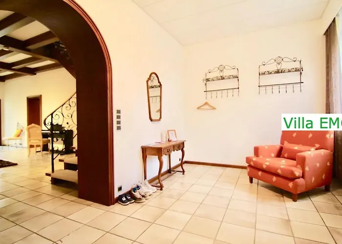 Emg Kempen, In Alleinlage Nah Duesseldorf Und Venlo Mit Pool Und Garten Fuer Familien Gruppen Bis 22 Personen