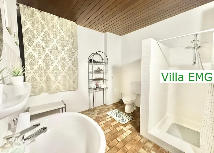 Emg Kempen, In Alleinlage Nah Duesseldorf Und Venlo Mit Pool Und Garten Fuer Familien Gruppen Bis 22 Personen