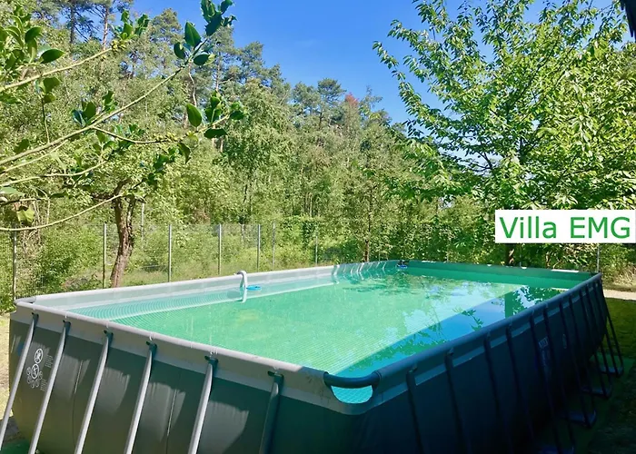 Villa Emg Kempen, In Alleinlage Nah Duesseldorf Und Venlo Mit Pool Und Garten Fuer Familien Gruppen Bis 22 Personen *
