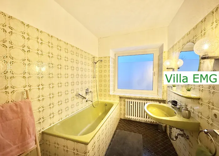 Emg Kempen, In Alleinlage Nah Duesseldorf Und Venlo Mit Pool Und Garten Fuer Familien Gruppen Bis 22 Personen