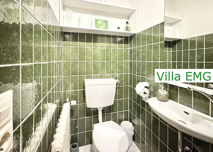 Emg Kempen, In Alleinlage Nah Duesseldorf Und Venlo Mit Pool Und Garten Fuer Familien Gruppen Bis 22 Personen *