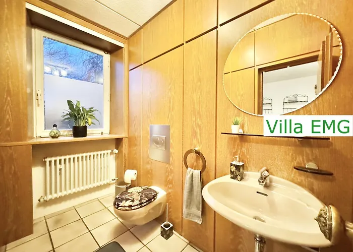 Emg Kempen, In Alleinlage Nah Duesseldorf Und Venlo Mit Pool Und Garten Fuer Familien Gruppen Bis 22 Personen Tönisvorst